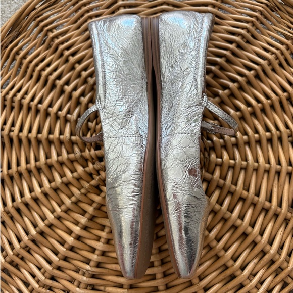 Dolce Vita Silver Metallic Leather Reyes Mary Jane Ballet Flat Size 8.5 - Picture 6 of 10